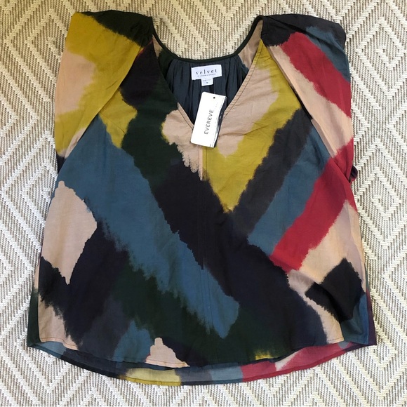 Velvet By Graham and Spencer Flutter Sleeve Colorful Top Size M - Picture 7 of 15